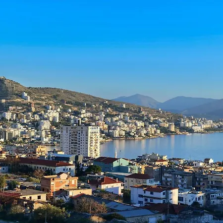 Season * Sarandë