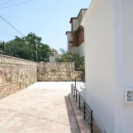 Season 别墅 Sarandë
